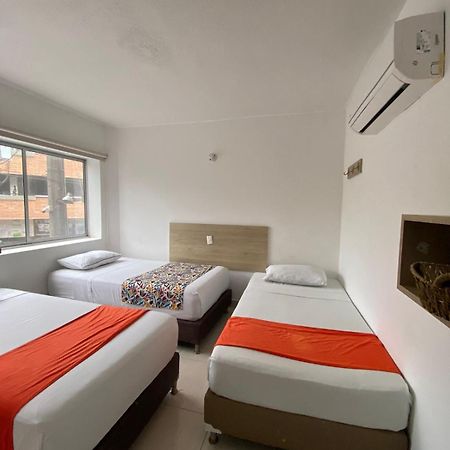 Suites Laureles Medellín Esterno foto
