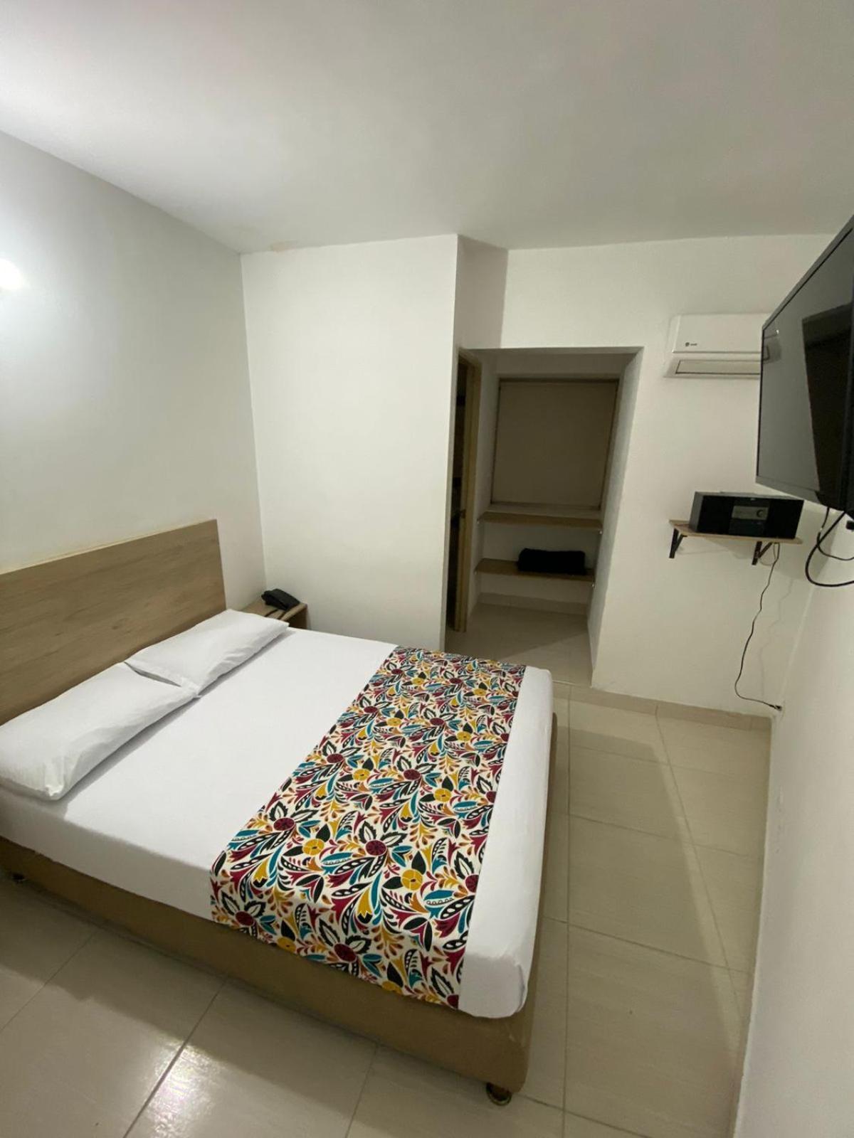 Suites Laureles Medellín Esterno foto