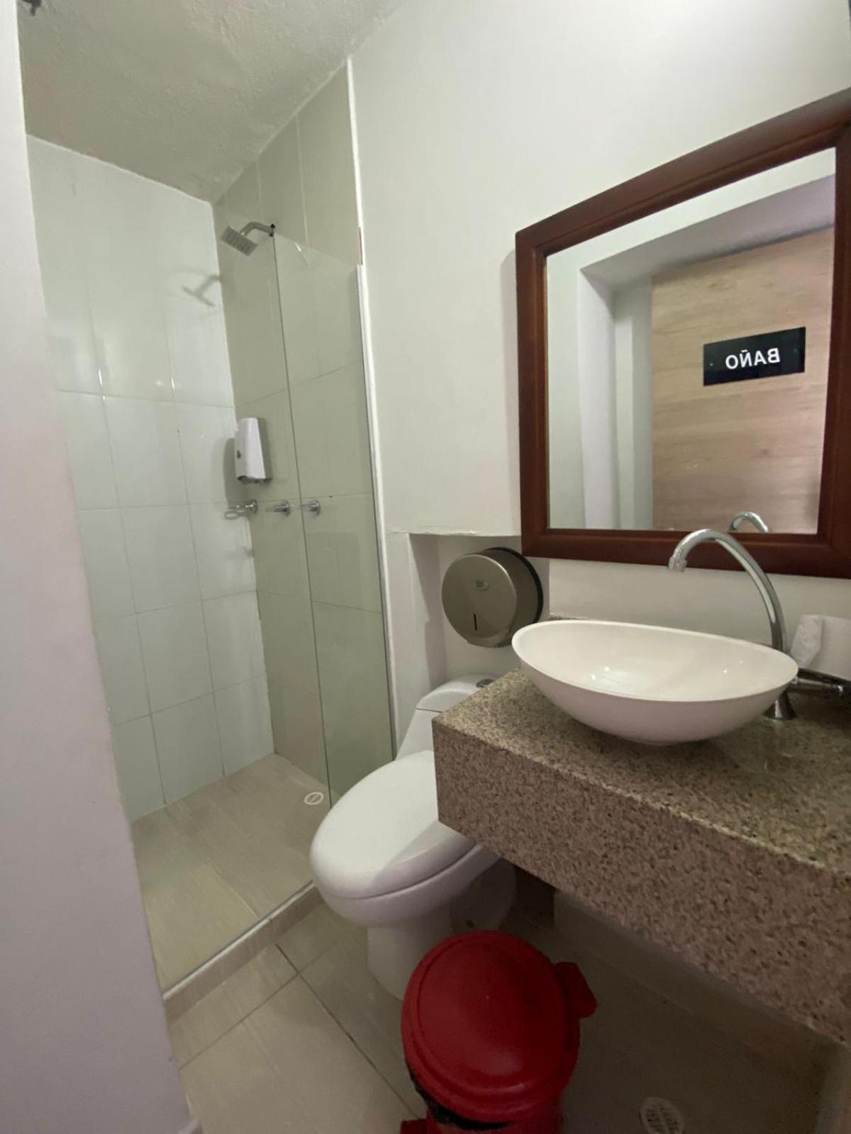 Suites Laureles Medellín Esterno foto